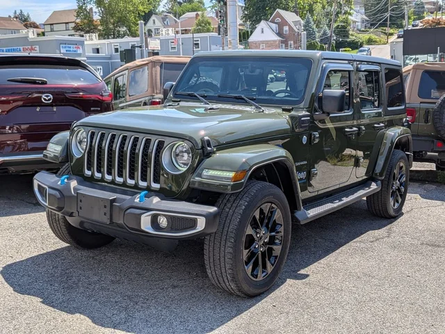 2023 Jeep Wrangler Sahara 4xe