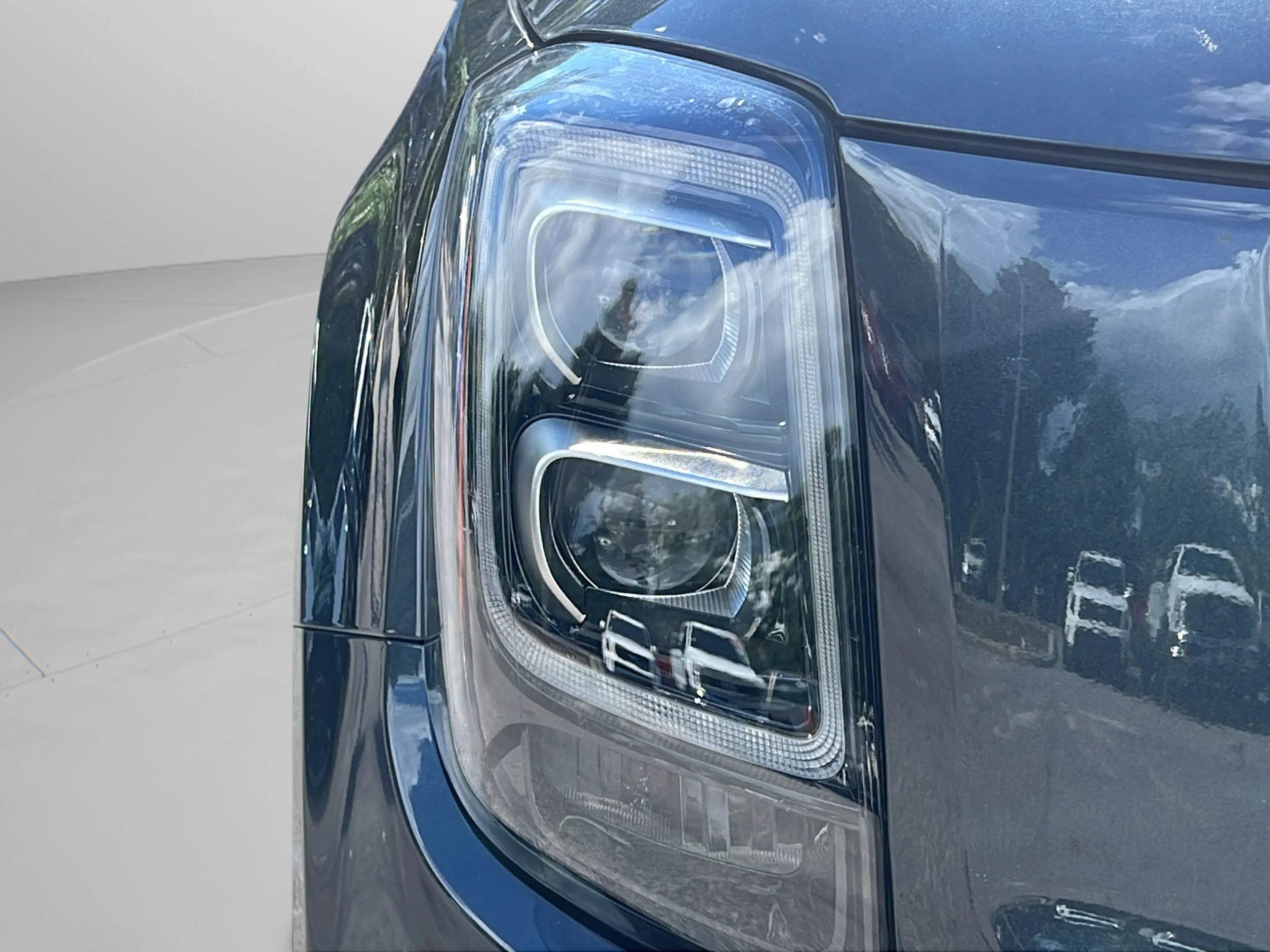 Used 2022 Gravity Grey Kia SX image 26