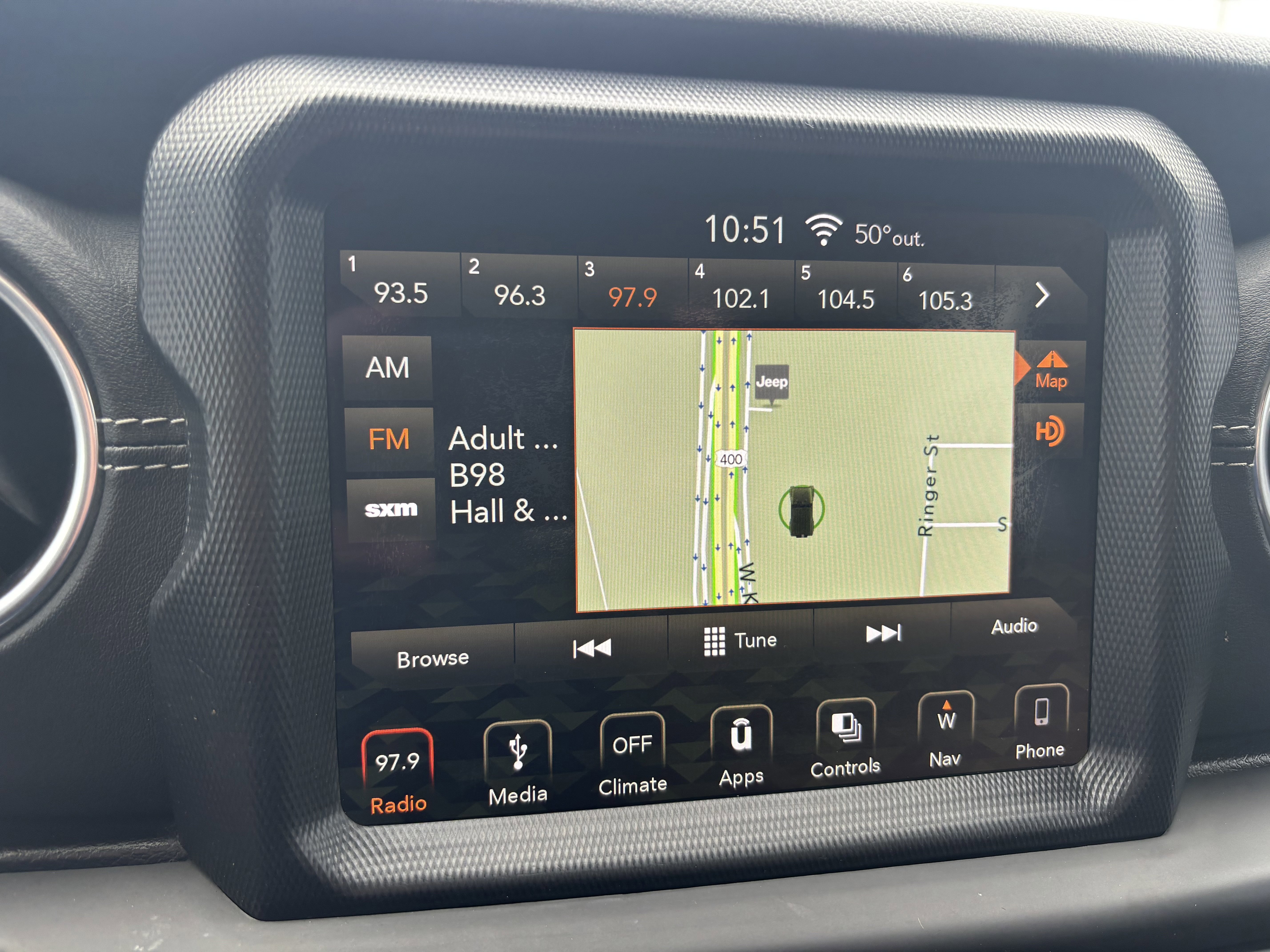 Used 2019 Black Clearcoat Jeep Sahara image 11