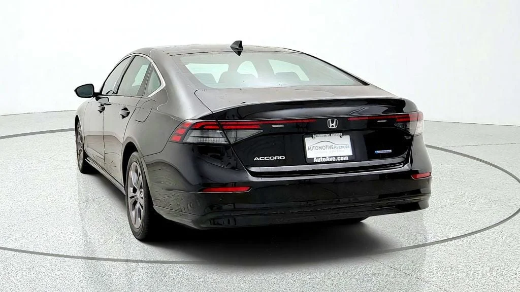 Used 2024 Crystal Black Pearl Honda EX-L Sedan image 6
