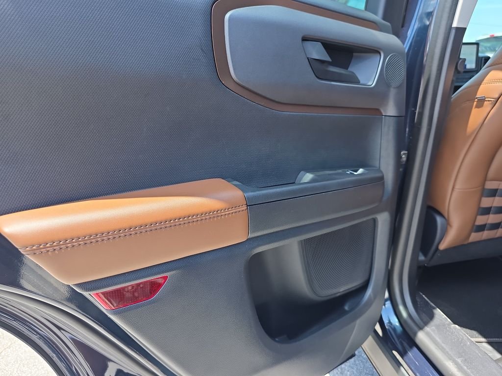Used 2021 Blue Ford Badlands image 30