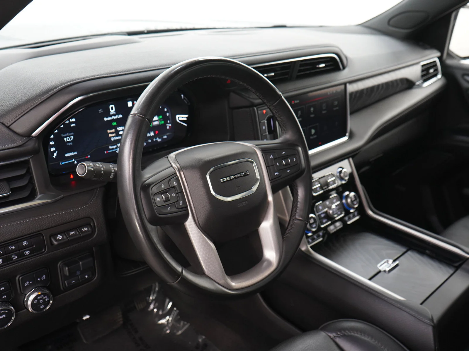 Used 2023 Onyx Black GMC Denali image 22