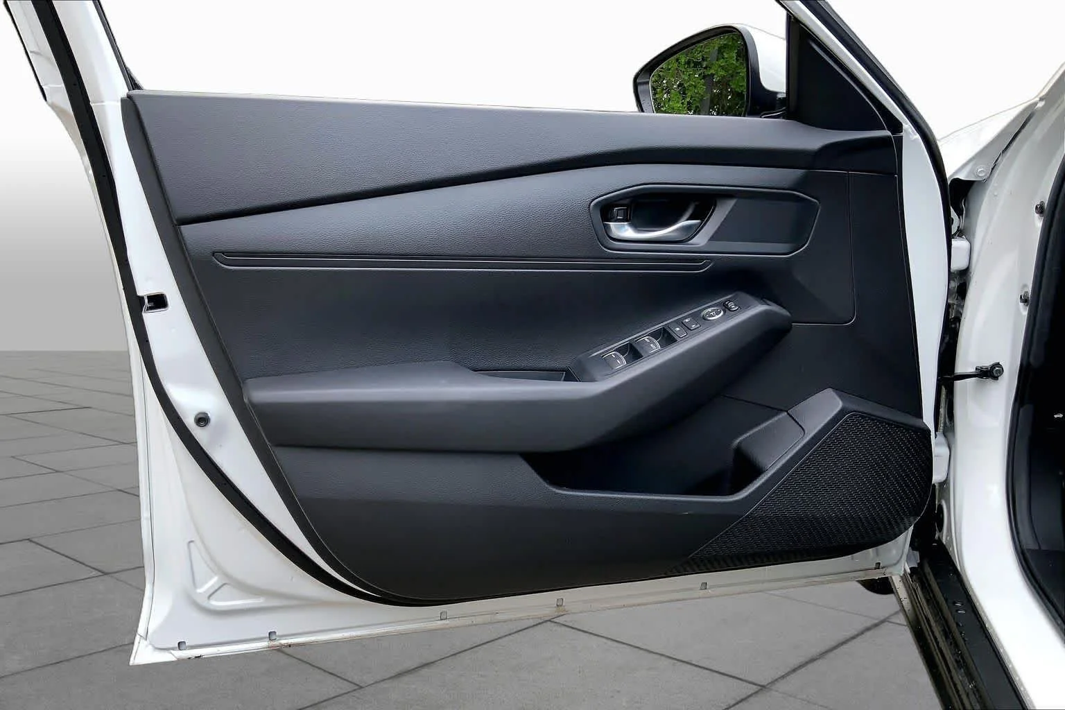 New 2026 Platinum White Pearl Honda LX image 11