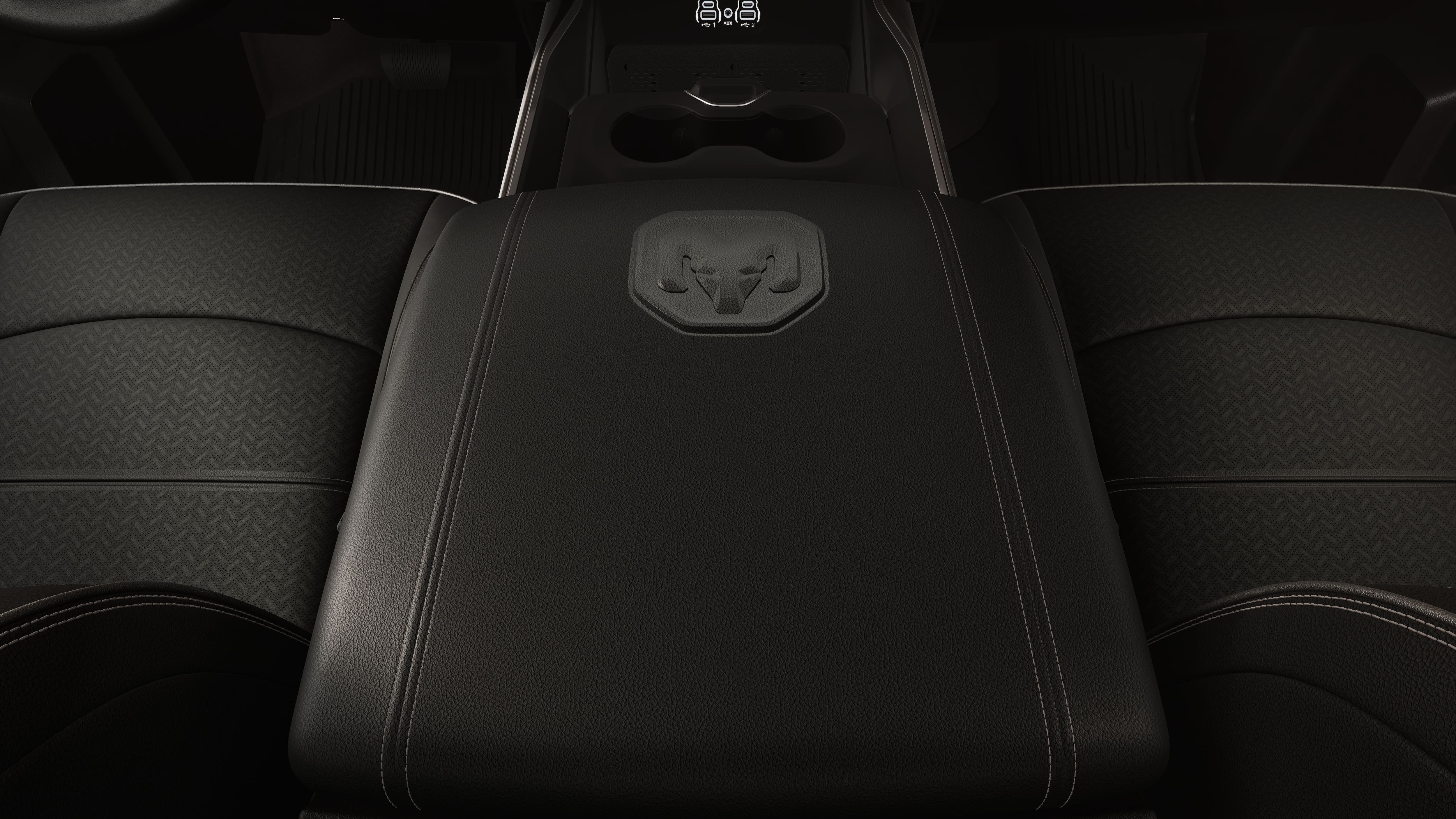 New 2026 Diamond Black Crystal Pearl-Coat Exterior Paint RAM LARAMIE image 16