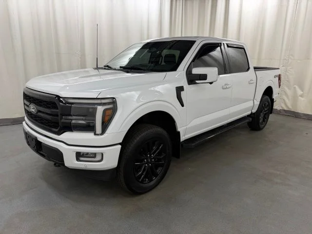 Used 2024 White Ford Lariat image 3