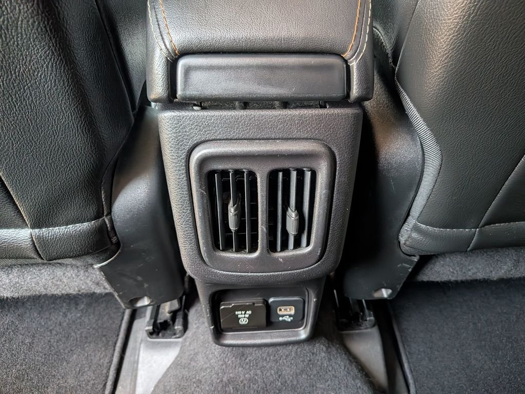 Used 2019 Black Jeep Latitude image 33