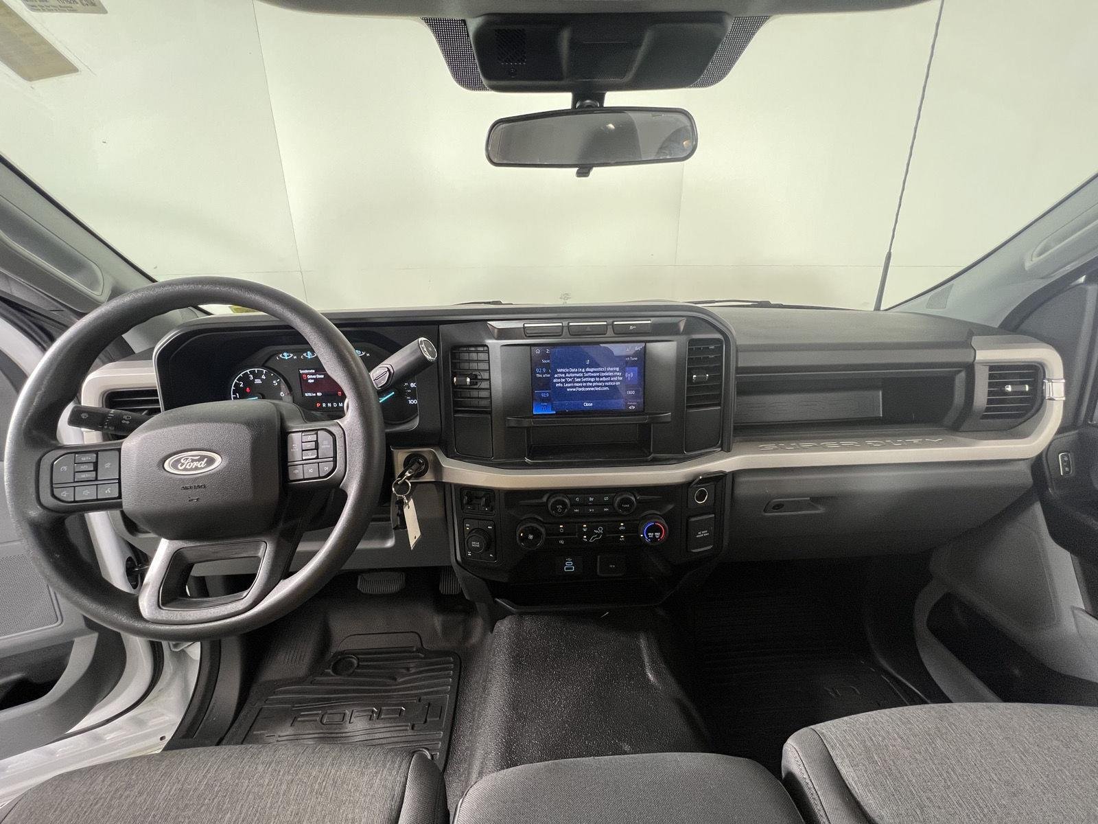 Used 2024 Oxford White Ford XL image 3