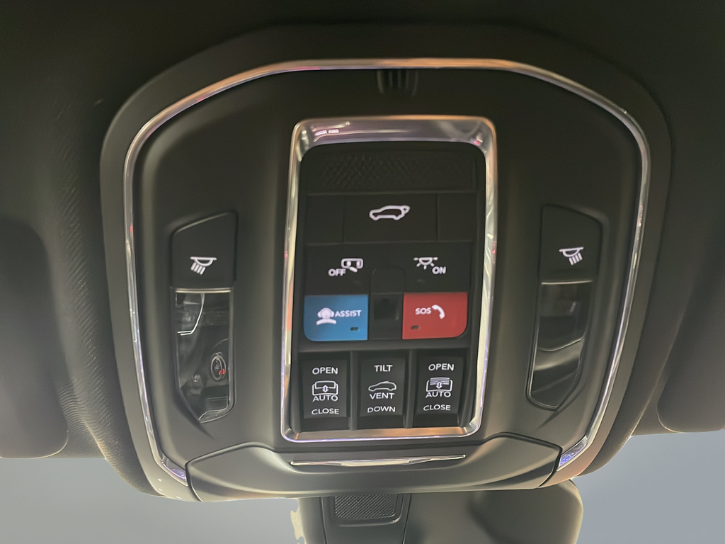 Used 2024 White Jeep 4xe image 36