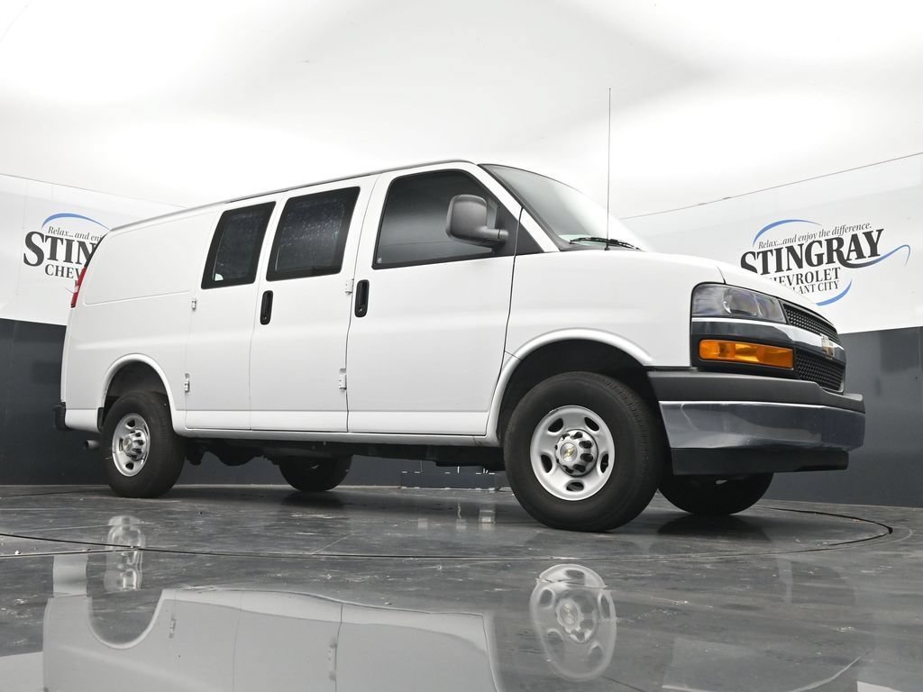 2025 Chevrolet Express Cargo Work Van - Photo 26