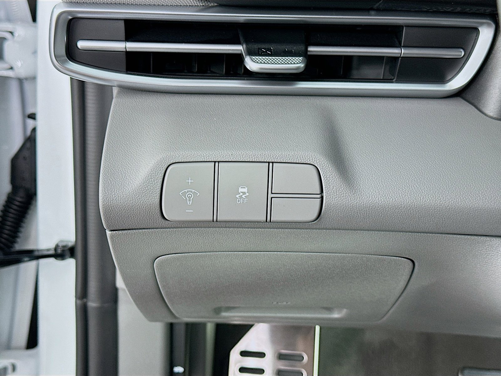2026 Hyundai Elantra SEL Sport - Photo 11