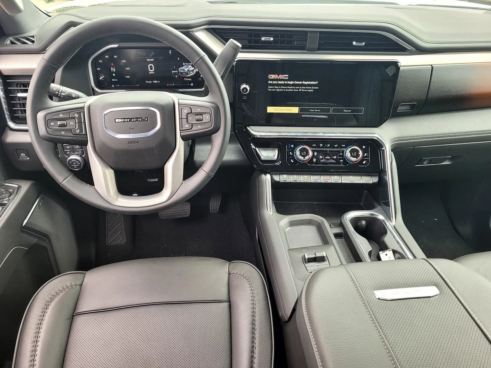2026 GMC Sierra 2500HD Denali - Photo 7
