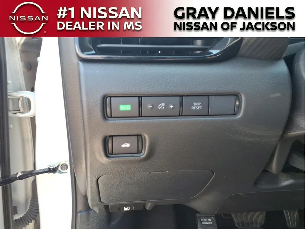 Used 2024 White Nissan SV image 12