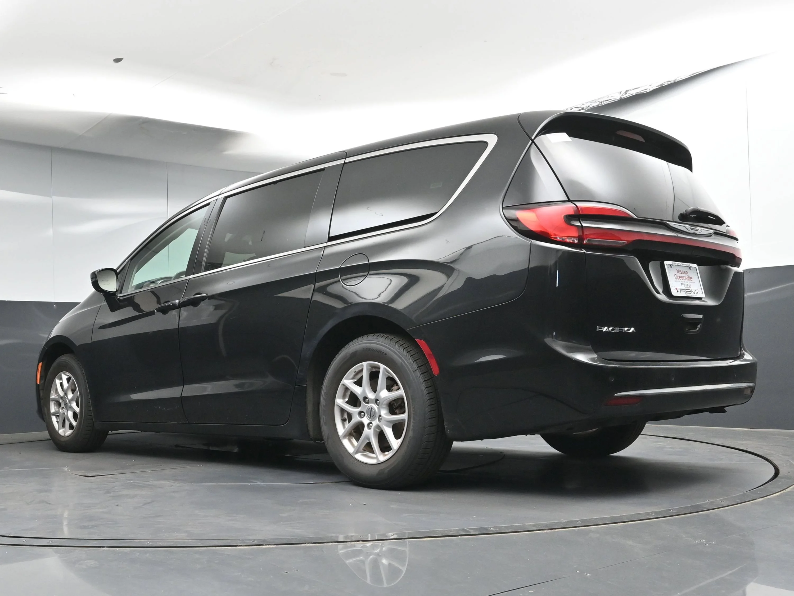2023 Chrysler Pacifica Touring L - Photo 30