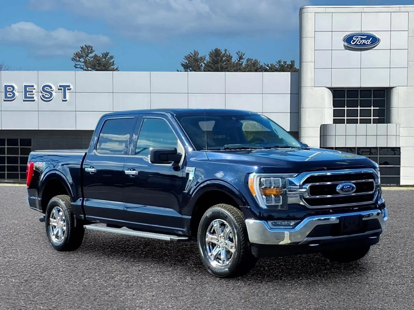 Used 2021 Antimatter Blue Ford XLT image 9