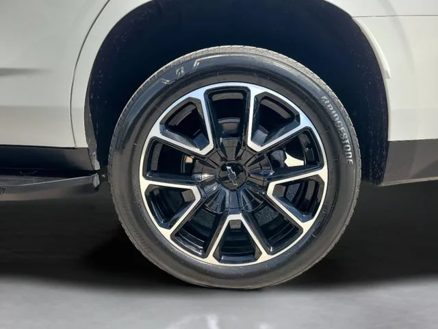 Used 2024 Summit White Chevrolet RST image 37