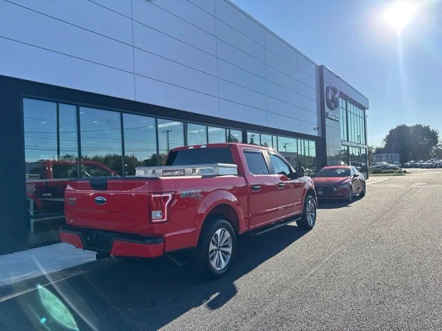 Used 2017 Red Ford XL image 3