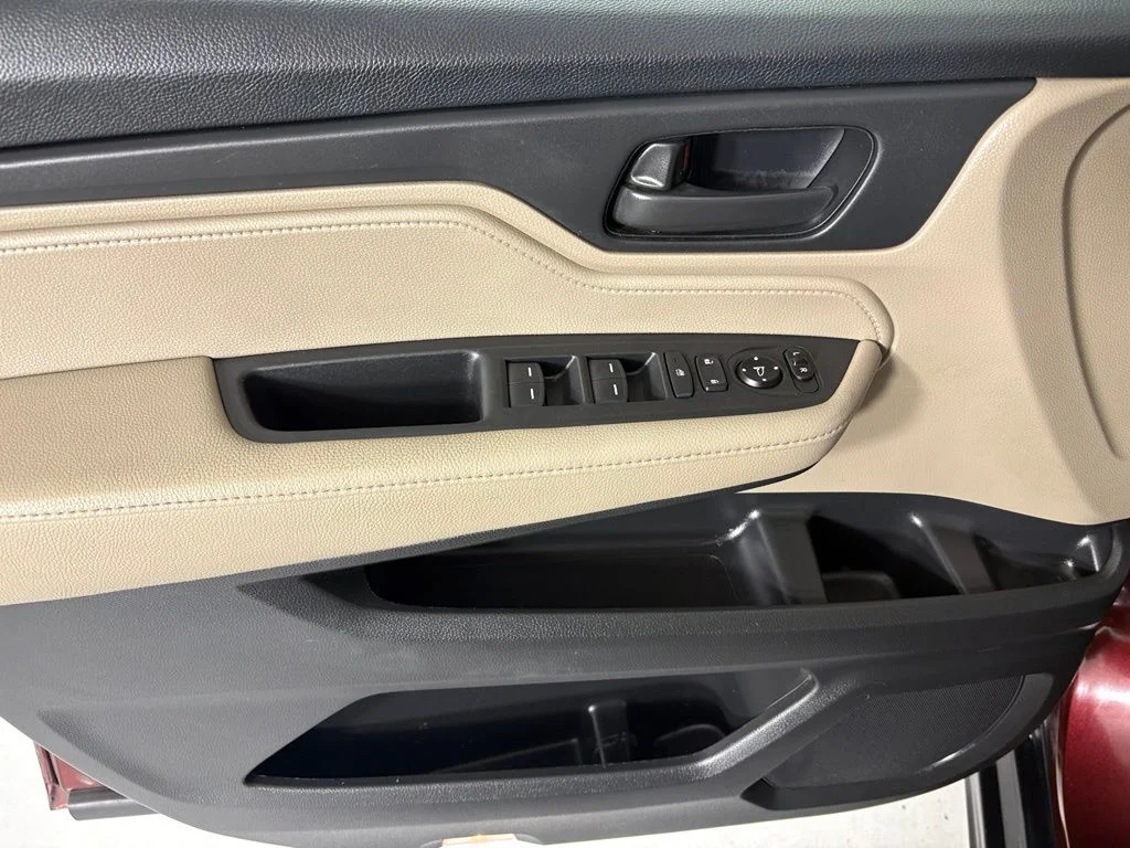 Used 2021 Red Honda EX image 18