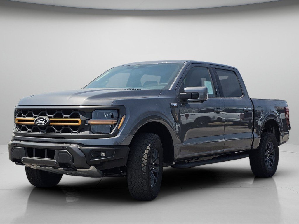 New 2026 Carbonized Gray Metallic Ford Tremor image 24