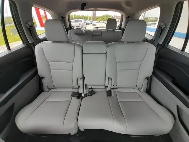 Used 2018  Honda EX-L image 46