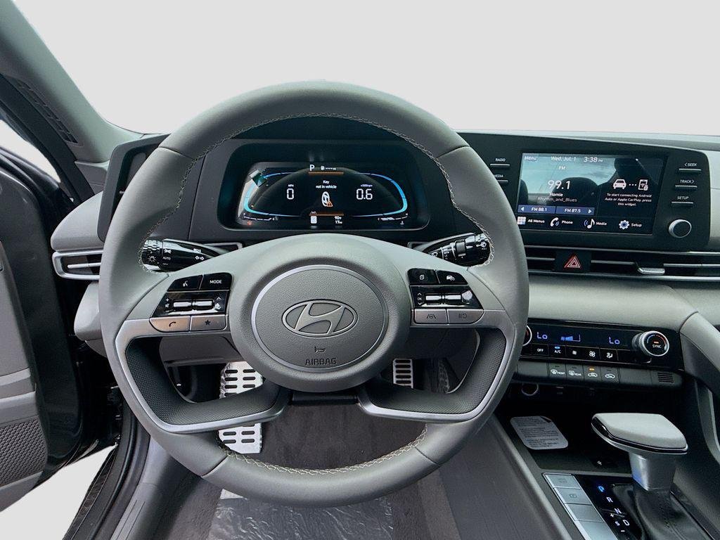 New 2026 Amazon Gray Hyundai SEL Sport image 8