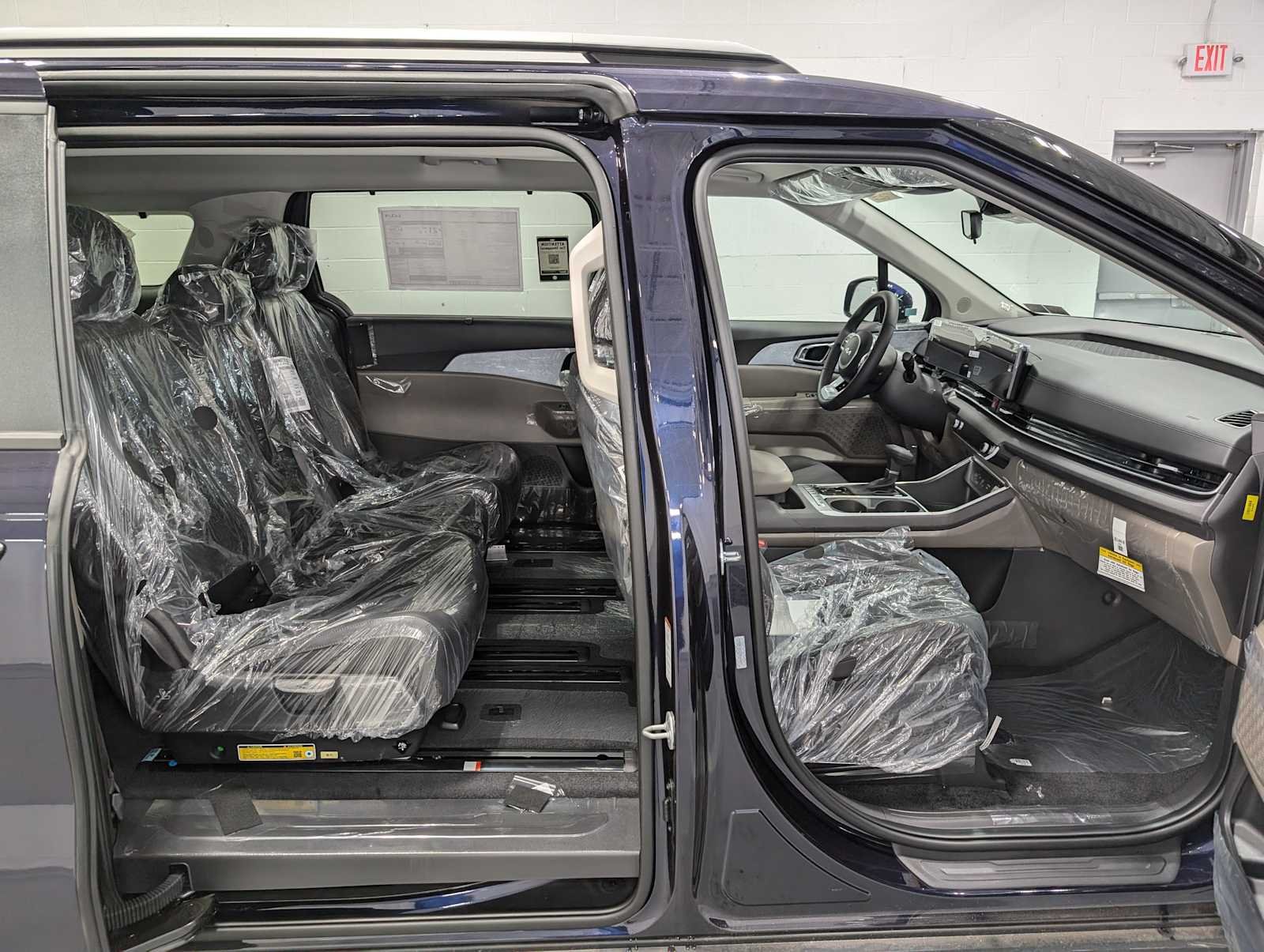 2026 Kia Carnival EX - Photo 7