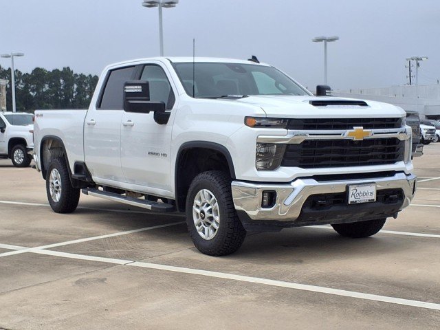 2025 Chevrolet Silverado 2500HD LT - Photo 4