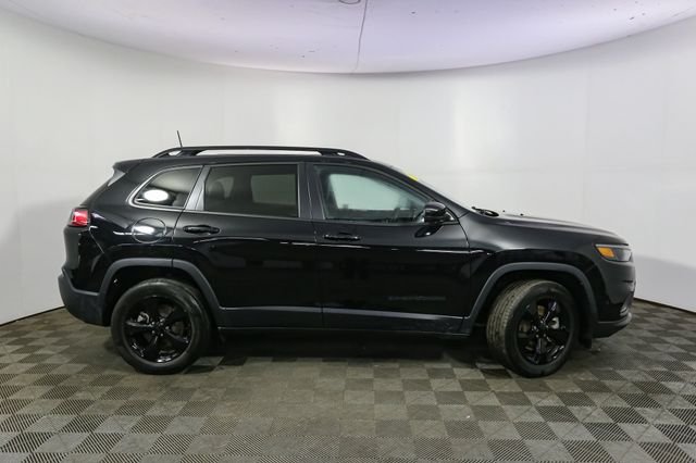 Used 2023 Black Jeep Altitude image 13