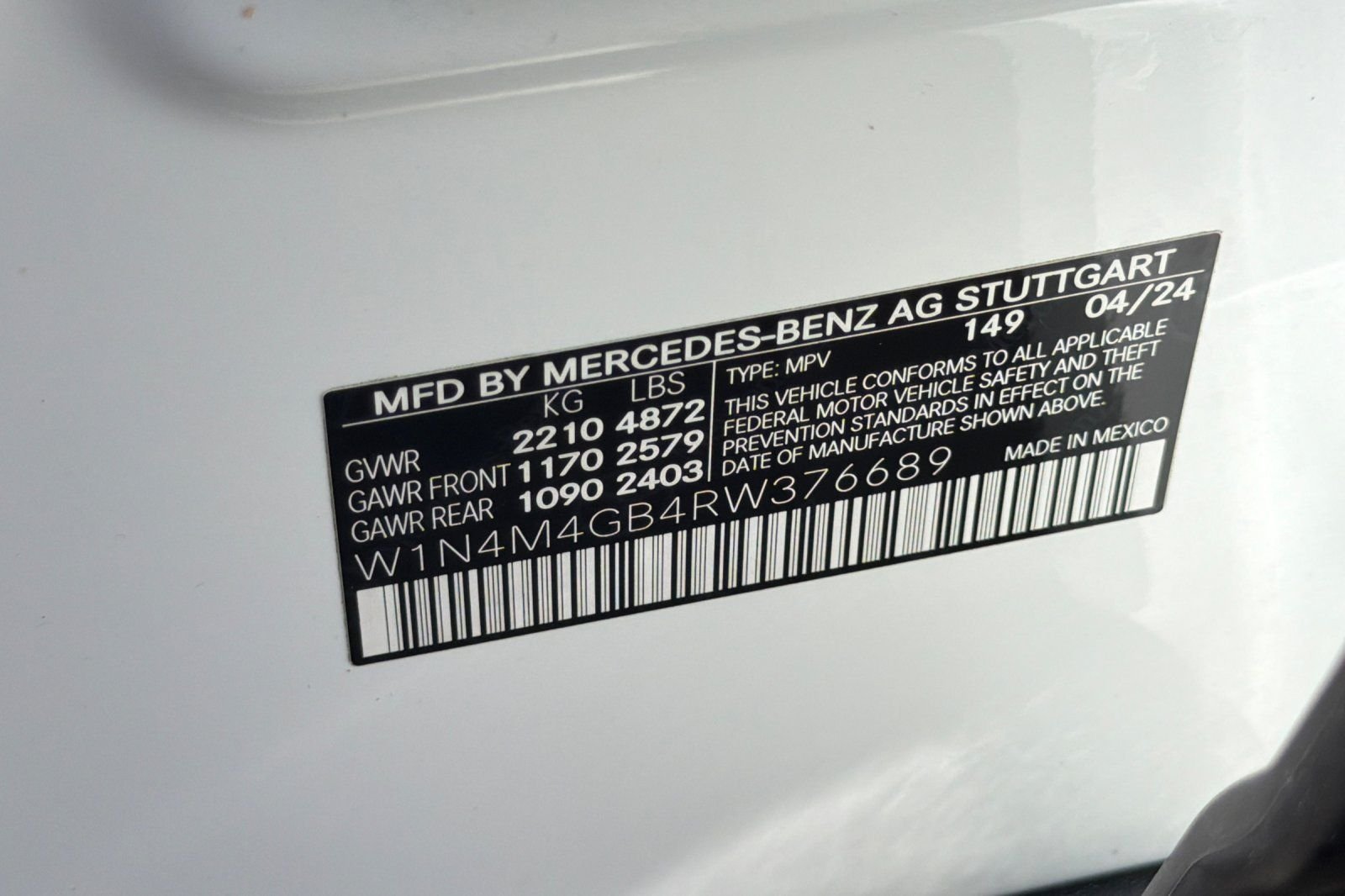 Used 2024 White Mercedes-Benz GLB 250 image 37