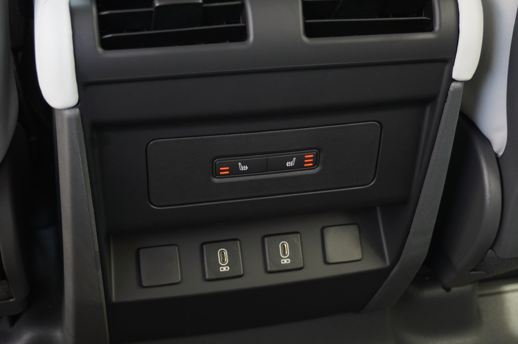 New 2026 Borasco Grey Land Rover X-Dynamic SE image 31