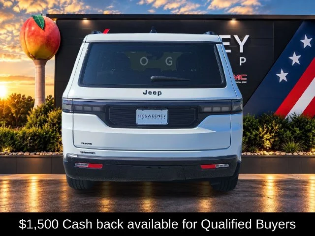 New 2026 Bright White Clear-Coat Exterior Paint Jeep Limited Altitude image 4