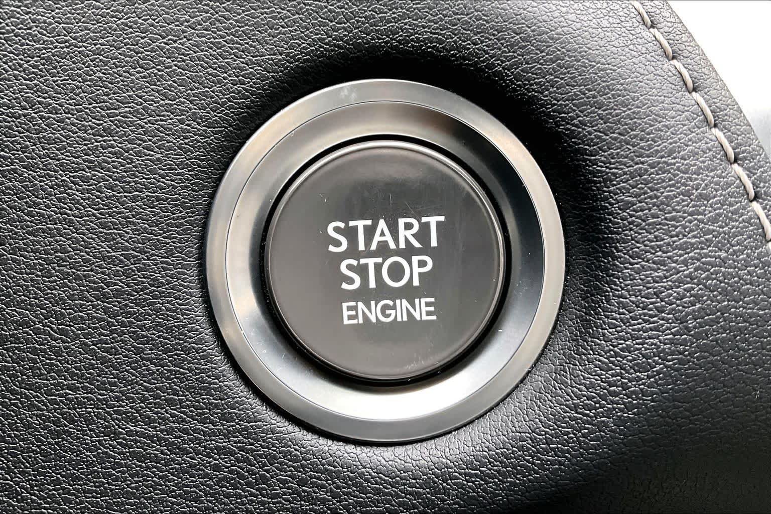 Used 2019 Atomic Silver Lexus  image 33