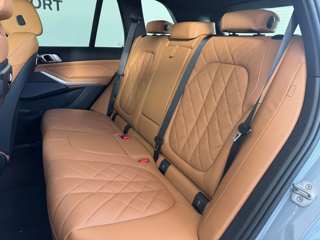 New 2026 Brooklyn Grey Metallic BMW xDrive40i image 15