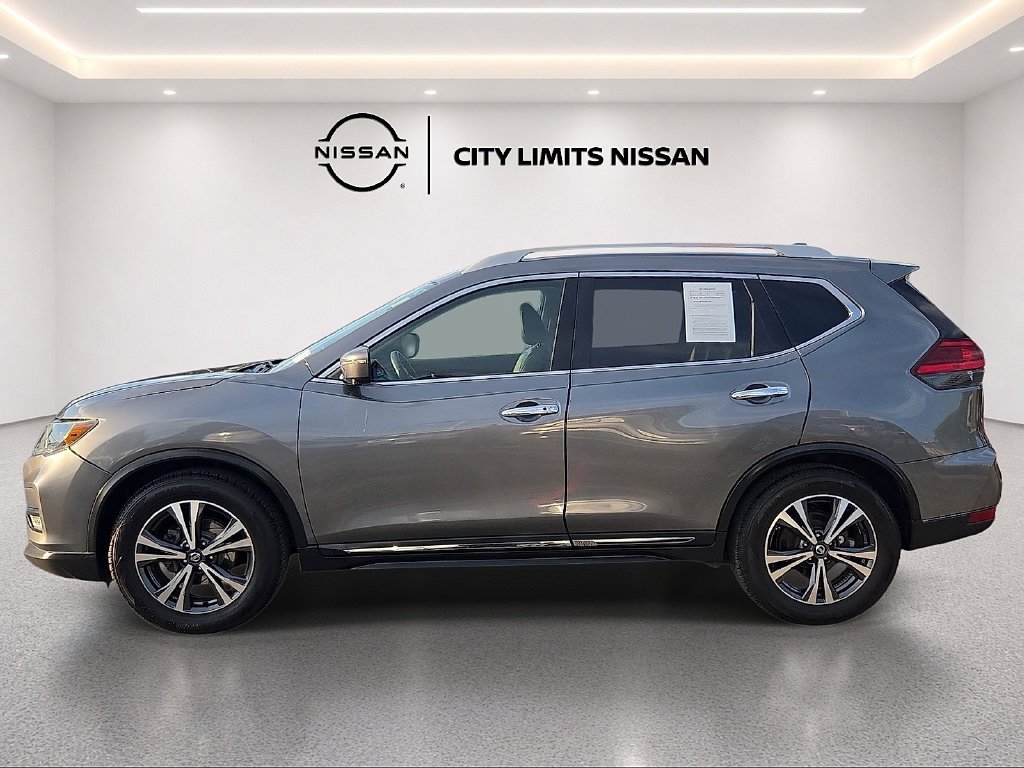 Used 2017 Gray Nissan SL image 3