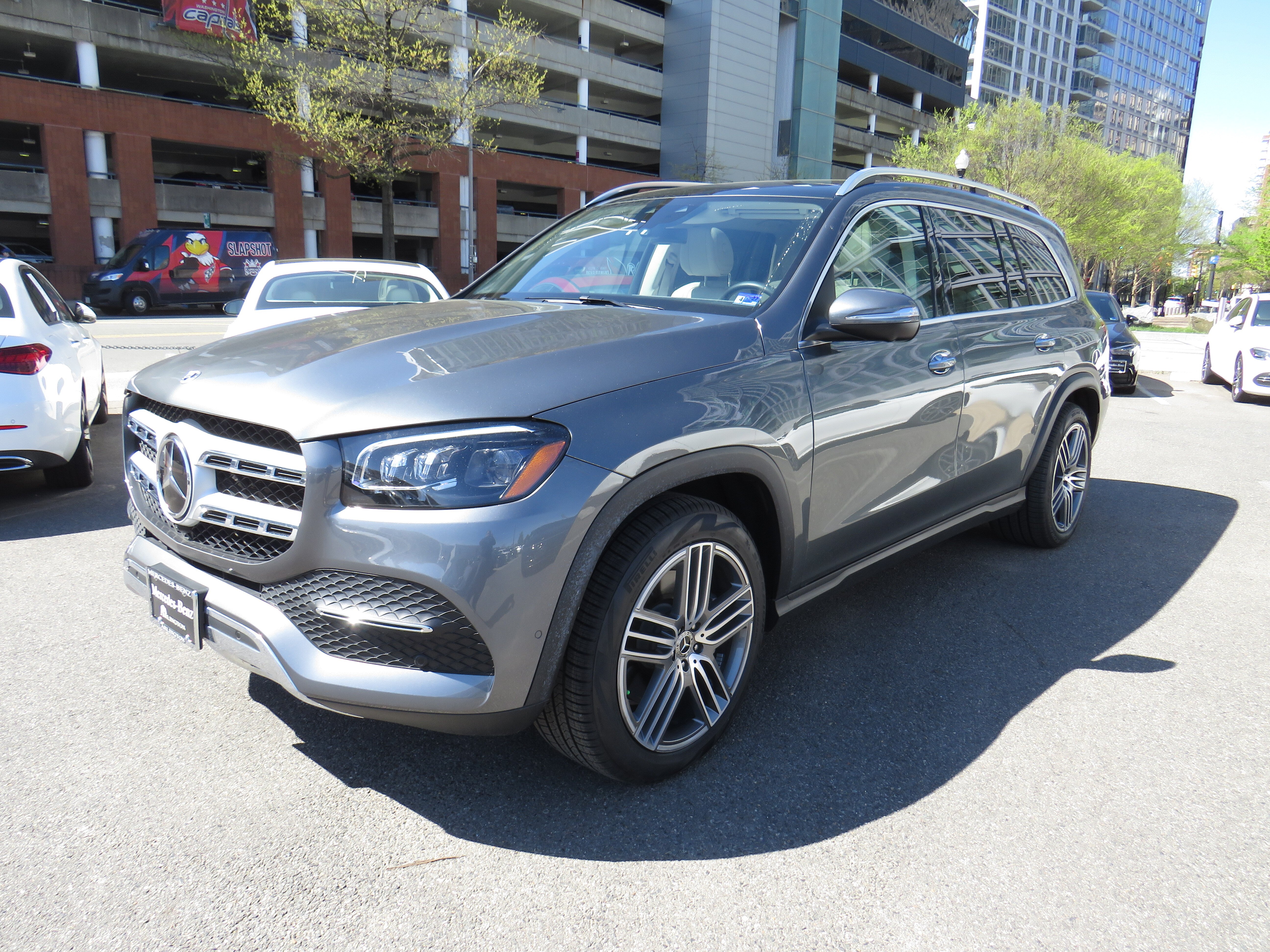 2023 Mercedes-Benz GLS GLS 450's photo