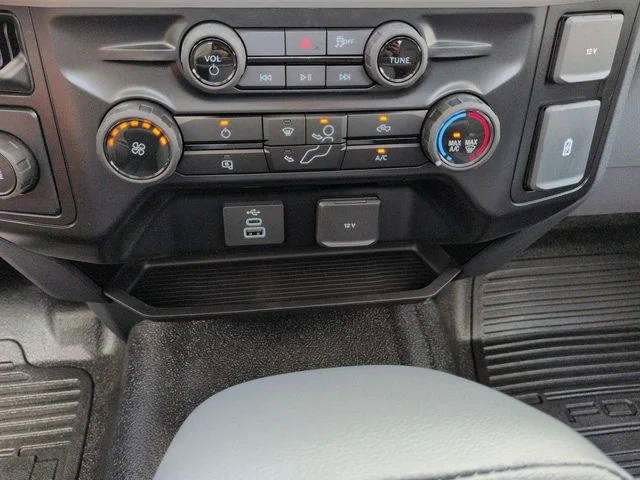 New 2026 Oxford White Ford F-250® XL image 18