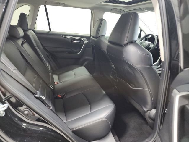2024 Toyota RAV4 XLE Premium - Photo 17