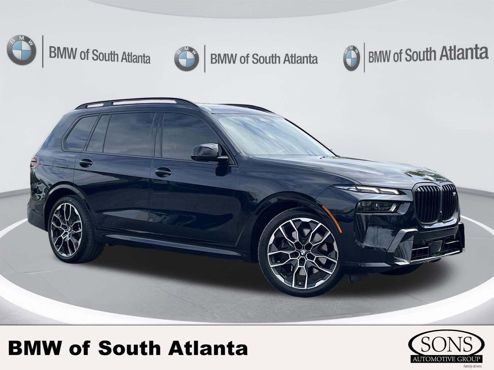 2025 BMW X7 M60i's photo