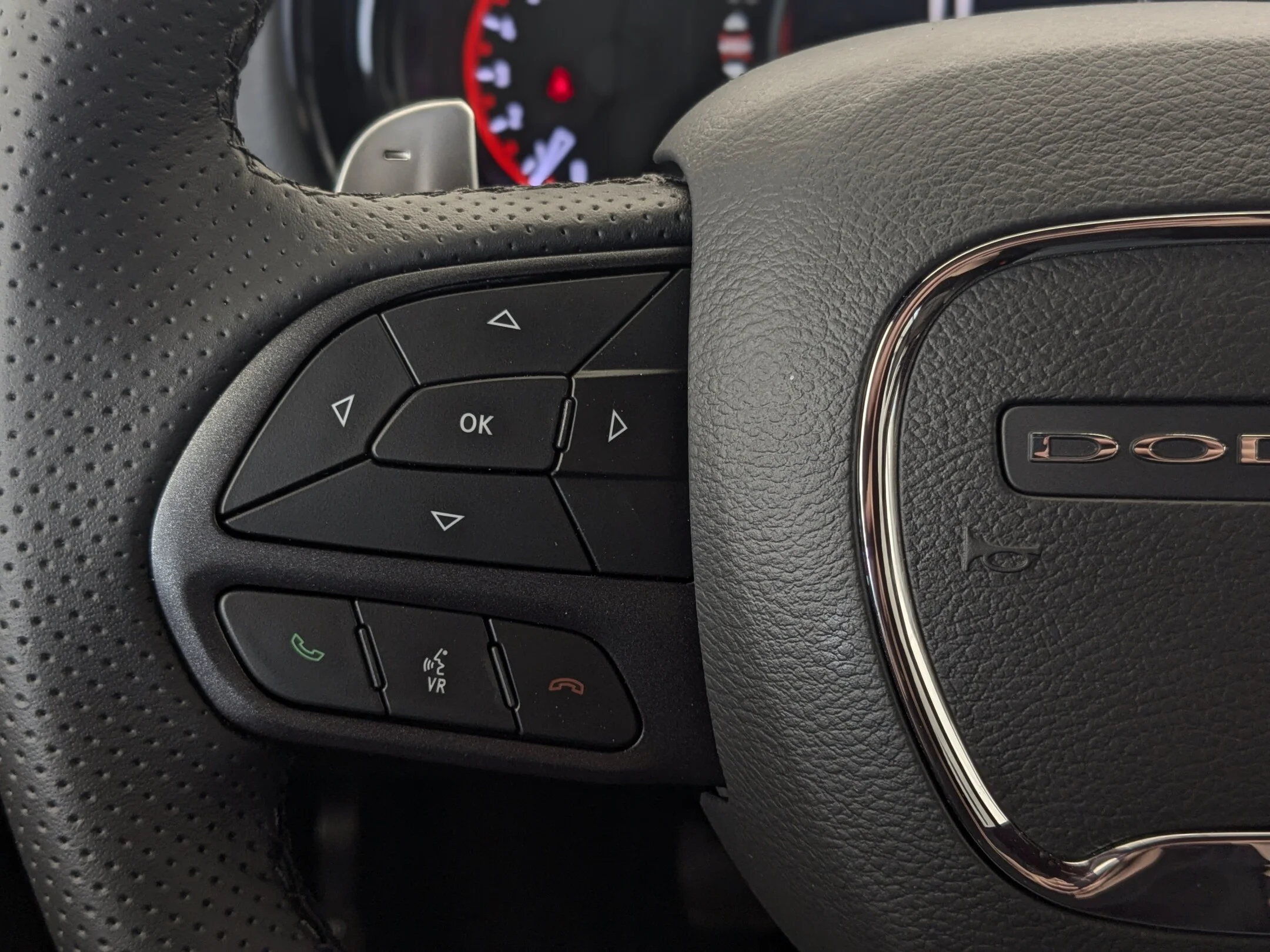 New 2026 Black Dodge GT HEMI V8 Plus - - Blacktop Pkg - Power Sunroof - Adaptive Cruise - Ventilated Seats & More! image 17