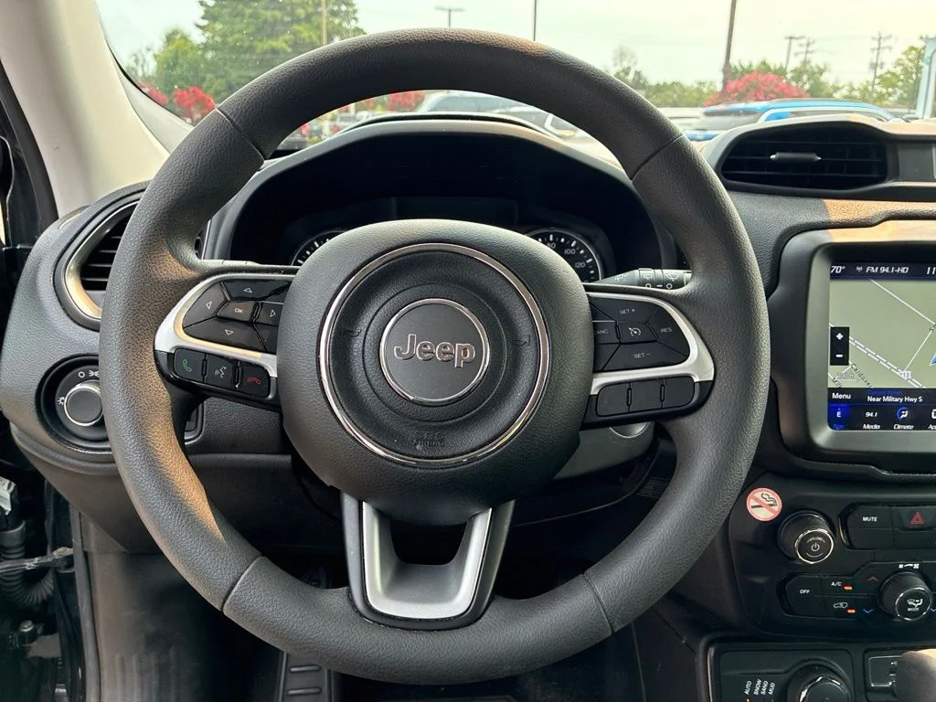 Used 2023 Black Jeep Latitude image 24
