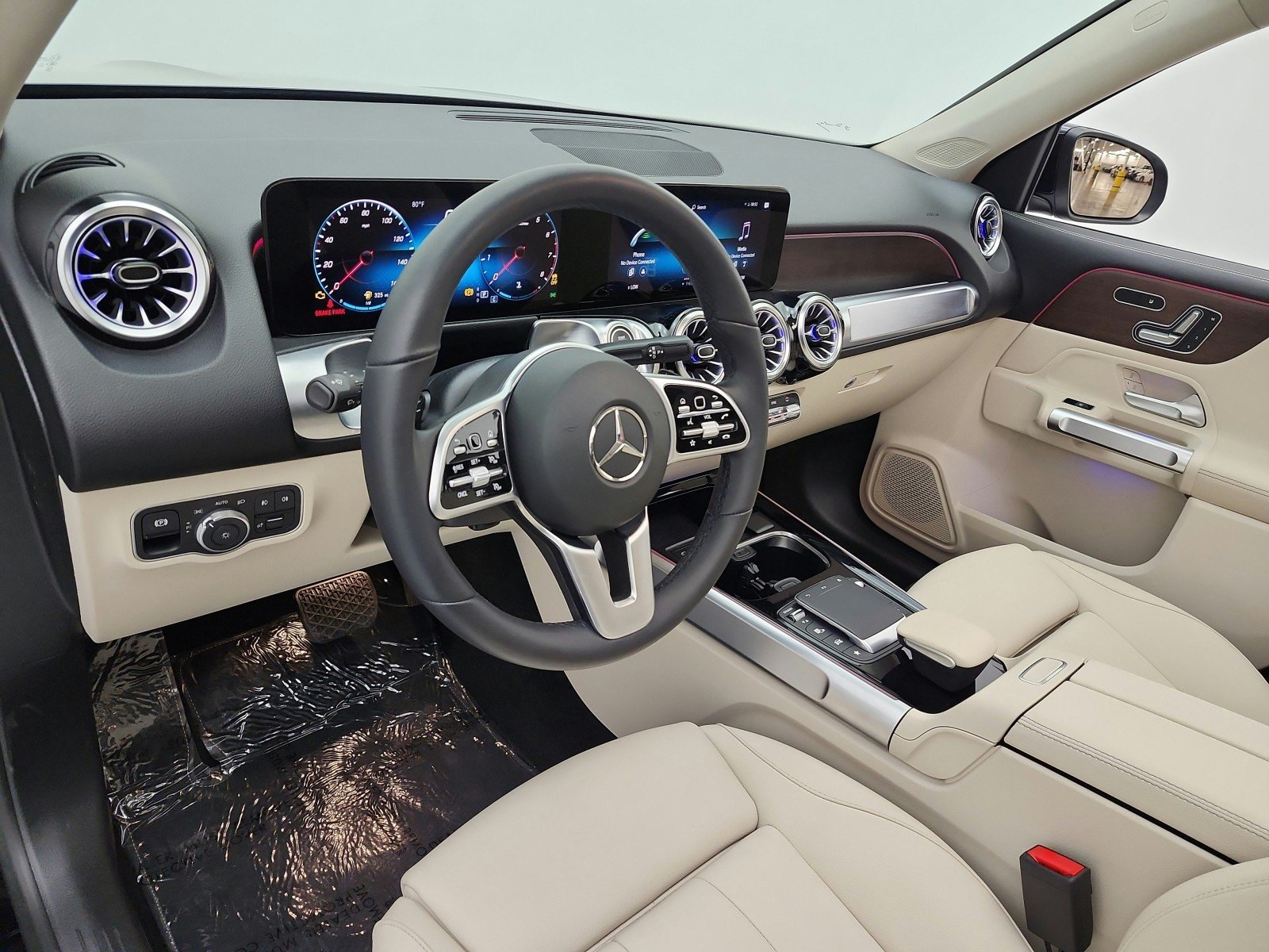 Used 2023 Night Black Mercedes-Benz GLB 250 SUV image 9