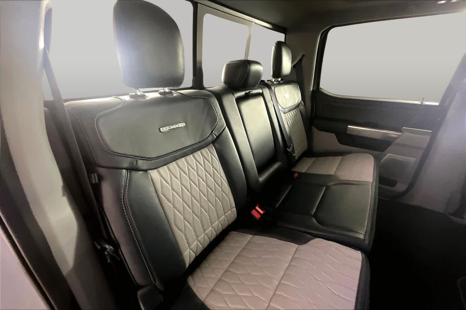 Used 2024 Glacier Gray Metallic Tri-Coat Ford Limited image 19