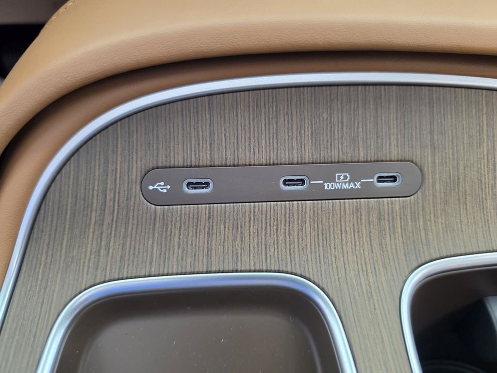 New 2027  Hyundai Calligraphy FWD image 21