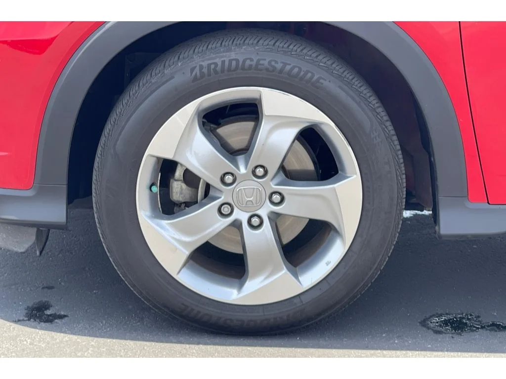 Used 2017 Milano Red Honda LX image 10