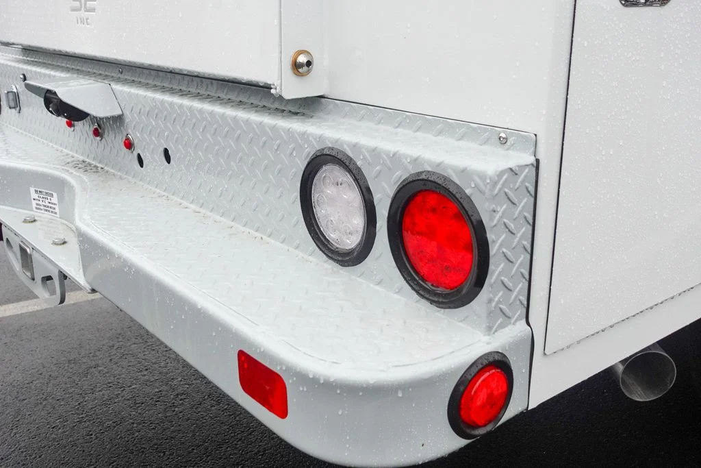 2025 Ford F-350 Super Duty Chassis Cab XL - Photo 8