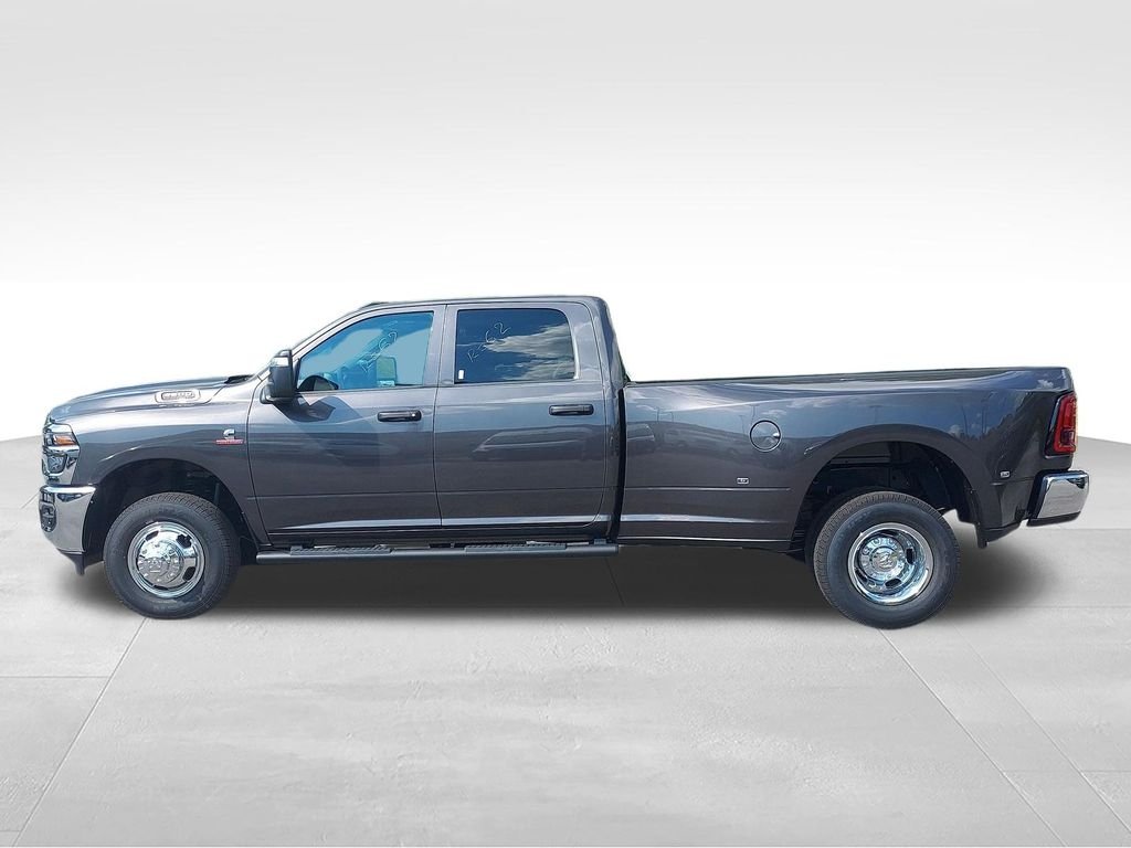 New 2027 Granite Crystal Metallic Clear-Coat Exterior Paint RAM Tradesman image 2