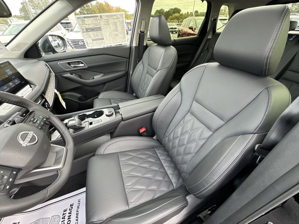 2026 Nissan Rogue Platinum - Photo 11