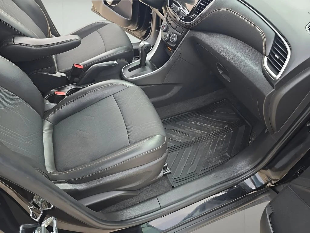 Used 2019 Black Chevrolet 1LT image 34