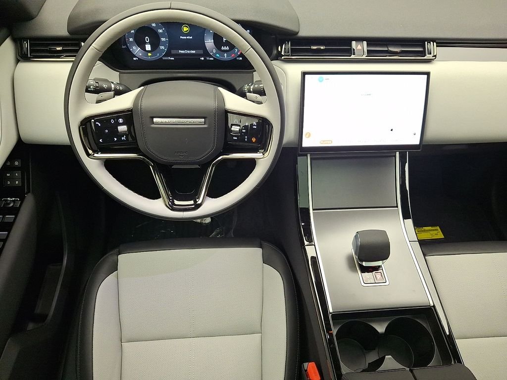 New 2026 Arroios Grey Metallic Land Rover S image 8