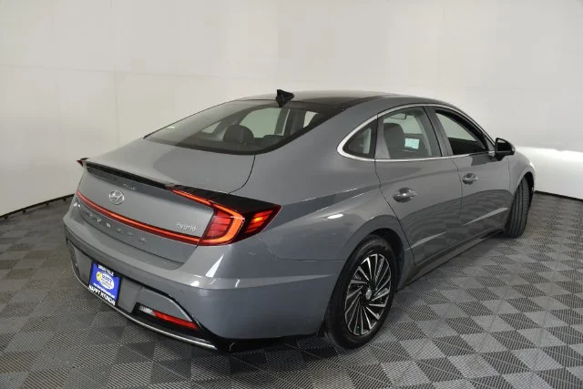 Used 2023 Gray Hyundai Limited image 6
