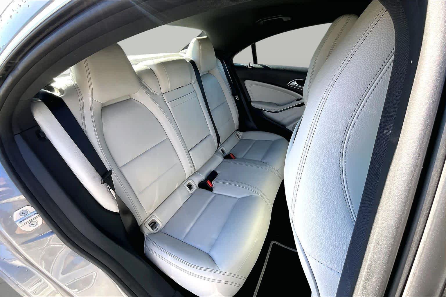 Used 2019 Mountain Grey Metallic Mercedes-Benz CLA 250 image 19